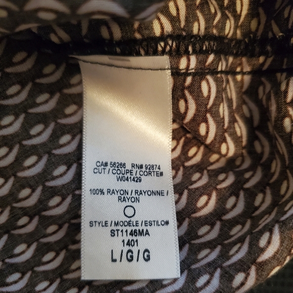 Splendid Split Neck Collared Blouse - Picture 7 of 7